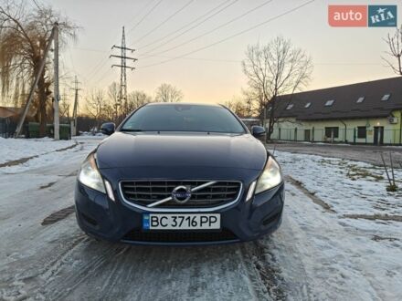 Синий Вольво B60, объемом двигателя 1.56 л и пробегом 262 тыс. км за 8800 $, фото 1 на Automoto.ua