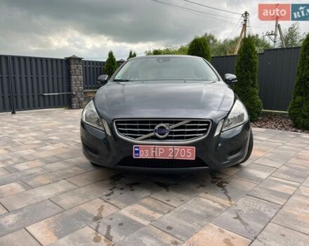 Синий Вольво B60, объемом двигателя 1.6 л и пробегом 255 тыс. км за 9499 $, фото 1 на Automoto.ua