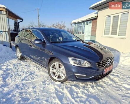 Синий Вольво B60, объемом двигателя 2.4 л и пробегом 252 тыс. км за 15500 $, фото 1 на Automoto.ua