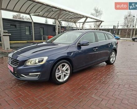 Синій Вольво B60, об'ємом двигуна 2.4 л та пробігом 250 тис. км за 16200 $, фото 1 на Automoto.ua