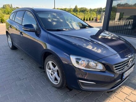 Синий Вольво B60, объемом двигателя 1.6 л и пробегом 238 тыс. км за 11600 $, фото 1 на Automoto.ua