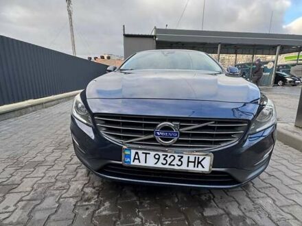 Синій Вольво B60, об'ємом двигуна 1.56 л та пробігом 285 тис. км за 9500 $, фото 1 на Automoto.ua