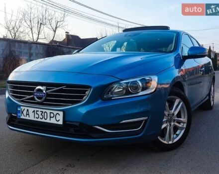 Синий Вольво B60, объемом двигателя 2.4 л и пробегом 247 тыс. км за 15700 $, фото 1 на Automoto.ua
