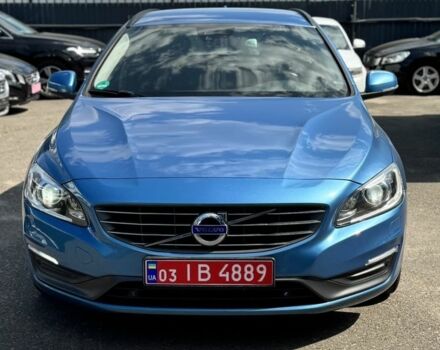 Синий Вольво B60, объемом двигателя 2 л и пробегом 219 тыс. км за 15499 $, фото 1 на Automoto.ua