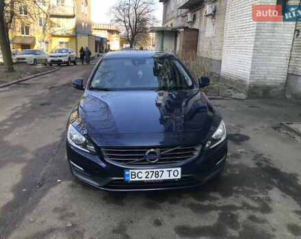 Синій Вольво B60, об'ємом двигуна 1.97 л та пробігом 217 тис. км за 12800 $, фото 1 на Automoto.ua