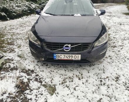 Синий Вольво B60, объемом двигателя 2 л и пробегом 250 тыс. км за 12000 $, фото 1 на Automoto.ua