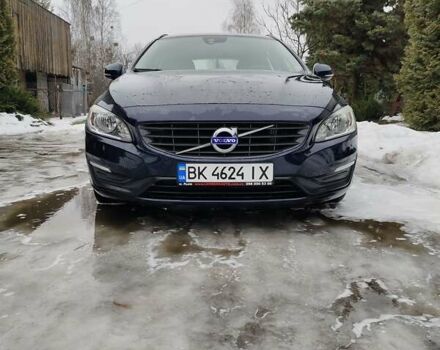 Синий Вольво B60, объемом двигателя 1.97 л и пробегом 255 тыс. км за 11800 $, фото 1 на Automoto.ua