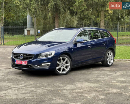 Синій Вольво B60, об'ємом двигуна 2 л та пробігом 257 тис. км за 14290 $, фото 1 на Automoto.ua