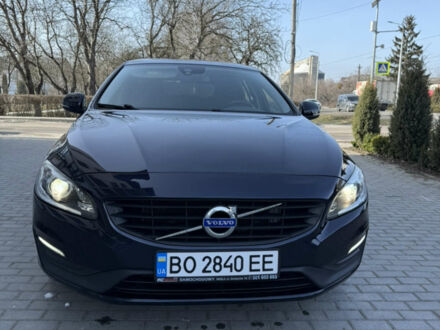 Синий Вольво B60, объемом двигателя 2 л и пробегом 167 тыс. км за 11500 $, фото 1 на Automoto.ua
