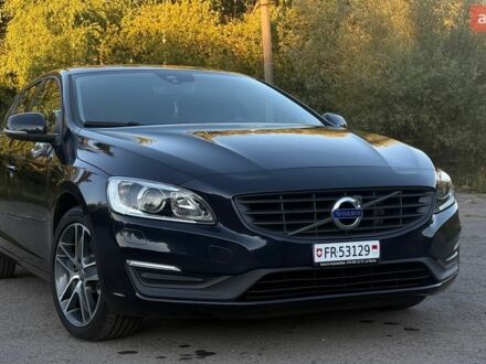 Синий Вольво B60, объемом двигателя 1.99 л и пробегом 131 тыс. км за 13950 $, фото 1 на Automoto.ua