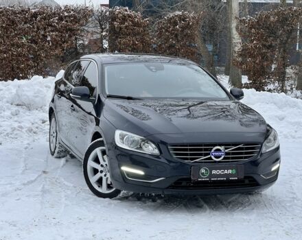 Синій Вольво B60, об'ємом двигуна 2 л та пробігом 210 тис. км за 17500 $, фото 1 на Automoto.ua