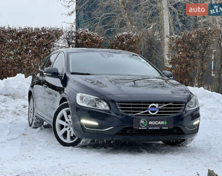 Синий Вольво B60, объемом двигателя 1.97 л и пробегом 210 тыс. км за 17500 $, фото 1 на Automoto.ua