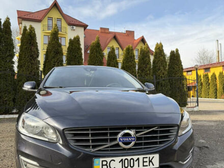 Синий Вольво B60, объемом двигателя 1.97 л и пробегом 210 тыс. км за 17500 $, фото 1 на Automoto.ua