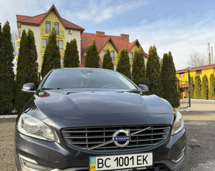 Синий Вольво B60, объемом двигателя 1.97 л и пробегом 210 тыс. км за 17500 $, фото 1 на Automoto.ua