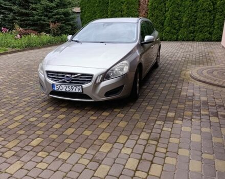Зеленый Вольво B60, объемом двигателя 1.6 л и пробегом 210 тыс. км за 3445 $, фото 1 на Automoto.ua