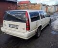 Белый Вольво В70, объемом двигателя 2.5 л и пробегом 370 тыс. км за 3500 $, фото 16 на Automoto.ua