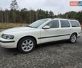 Белый Вольво В70, объемом двигателя 2.4 л и пробегом 350 тыс. км за 4200 $, фото 6 на Automoto.ua