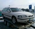 Белый Вольво В70, объемом двигателя 2.4 л и пробегом 350 тыс. км за 4200 $, фото 10 на Automoto.ua