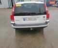 Вольво В70 2004 в Киеве на Automoto.ua Белый Вольво В70, объемом двигателя 2.4 л и пробегом 284 тыс. км за 5300 $, фото 6 на Automoto.ua