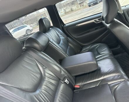 Белый Вольво В70, объемом двигателя 2.4 л и пробегом 350 тыс. км за 1950 $, фото 15 на Automoto.ua