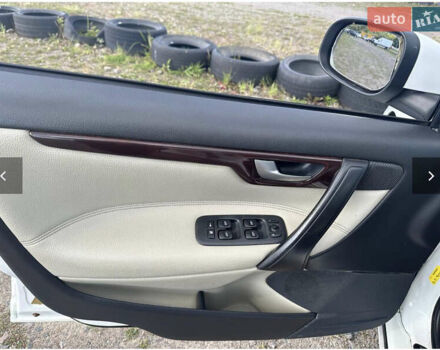 Білий Вольво V70, об'ємом двигуна 2.44 л та пробігом 312 тис. км за 6499 $, фото 12 на Automoto.ua