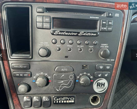 Білий Вольво V70, об'ємом двигуна 2.44 л та пробігом 312 тис. км за 6499 $, фото 15 на Automoto.ua