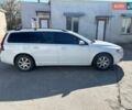 Белый Вольво В70, объемом двигателя 2.5 л и пробегом 300 тыс. км за 6000 $, фото 9 на Automoto.ua