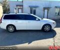 Білий Вольво V70, об'ємом двигуна 2.5 л та пробігом 300 тис. км за 4999 $, фото 1 на Automoto.ua
