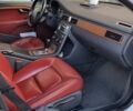 Белый Вольво В70, объемом двигателя 2.4 л и пробегом 328 тыс. км за 10800 $, фото 26 на Automoto.ua
