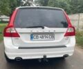 Білий Вольво V70, об'ємом двигуна 2.4 л та пробігом 324 тис. км за 10500 $, фото 2 на Automoto.ua