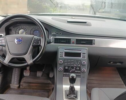 Белый Вольво В70, объемом двигателя 1.6 л и пробегом 245 тыс. км за 7499 $, фото 15 на Automoto.ua