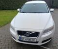 Белый Вольво В70, объемом двигателя 1.6 л и пробегом 245 тыс. км за 7499 $, фото 1 на Automoto.ua