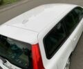 Білий Вольво V70, об'ємом двигуна 2 л та пробігом 214 тис. км за 10000 $, фото 2 на Automoto.ua