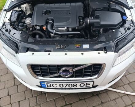 Белый Вольво В70, объемом двигателя 1.6 л и пробегом 245 тыс. км за 7499 $, фото 10 на Automoto.ua