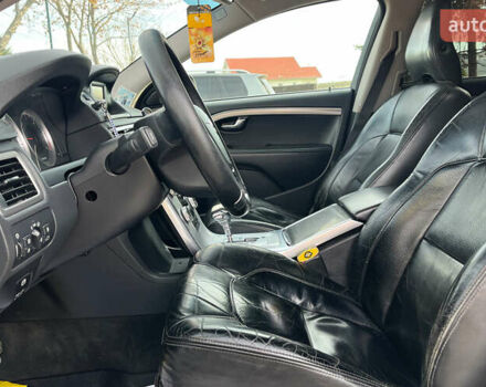 Белый Вольво В70, объемом двигателя 1.56 л и пробегом 273 тыс. км за 8500 $, фото 8 на Automoto.ua