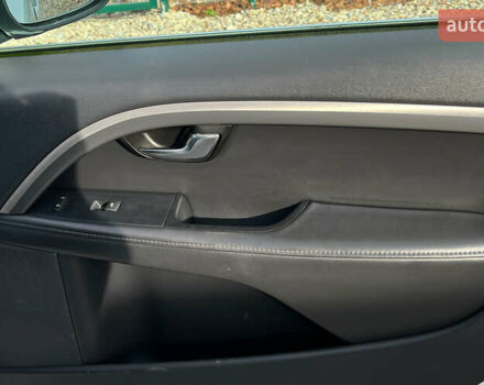 Белый Вольво В70, объемом двигателя 1.56 л и пробегом 273 тыс. км за 8500 $, фото 28 на Automoto.ua