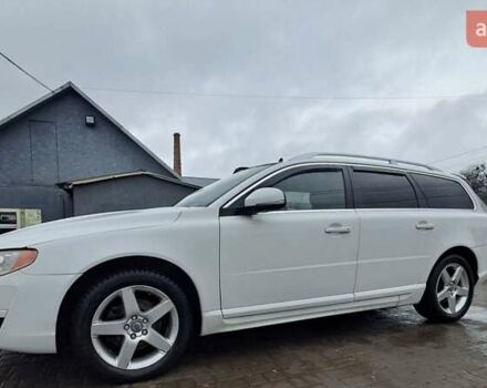 Белый Вольво В70, объемом двигателя 1.56 л и пробегом 267 тыс. км за 14597 $, фото 5 на Automoto.ua