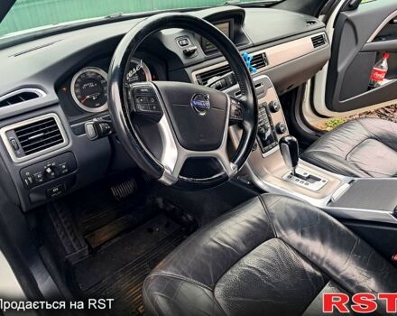 Білий Вольво V70, об'ємом двигуна 1.6 л та пробігом 267 тис. км за 14540 $, фото 4 на Automoto.ua