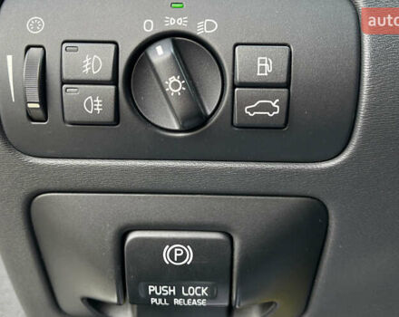 Белый Вольво В70, объемом двигателя 1.56 л и пробегом 273 тыс. км за 8500 $, фото 14 на Automoto.ua