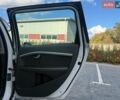 Білий Вольво V70, об'ємом двигуна 2 л та пробігом 304 тис. км за 9000 $, фото 51 на Automoto.ua