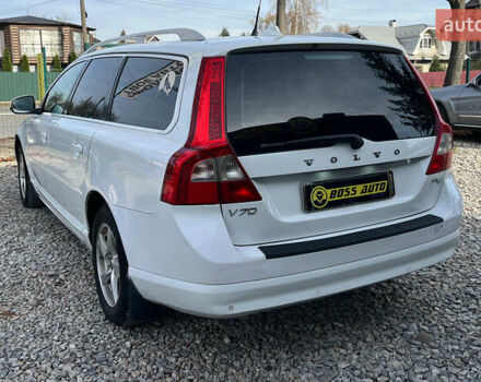 Белый Вольво В70, объемом двигателя 1.56 л и пробегом 273 тыс. км за 8500 $, фото 4 на Automoto.ua