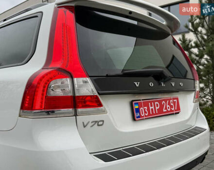 Белый Вольво В70, объемом двигателя 2 л и пробегом 178 тыс. км за 11500 $, фото 7 на Automoto.ua