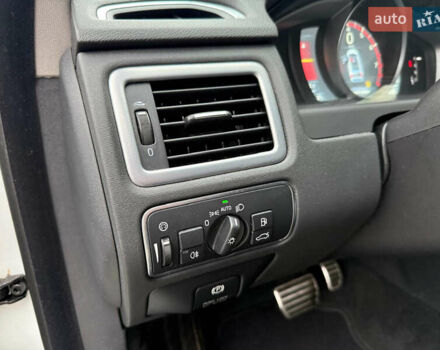 Белый Вольво В70, объемом двигателя 2 л и пробегом 178 тыс. км за 11000 $, фото 49 на Automoto.ua