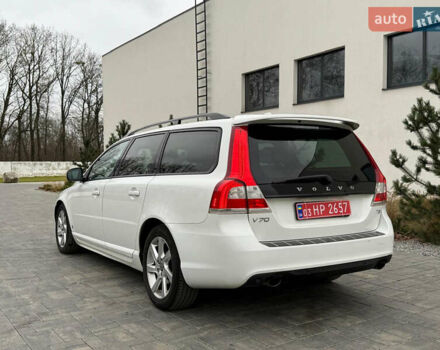 Белый Вольво В70, объемом двигателя 2 л и пробегом 178 тыс. км за 11500 $, фото 3 на Automoto.ua