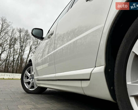 Белый Вольво В70, объемом двигателя 2 л и пробегом 178 тыс. км за 11500 $, фото 10 на Automoto.ua