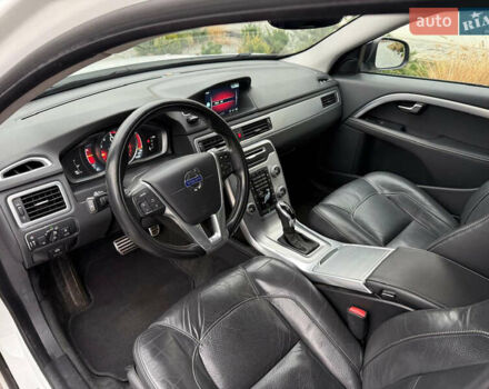 Білий Вольво V70, об'ємом двигуна 2 л та пробігом 178 тис. км за 10999 $, фото 18 на Automoto.ua