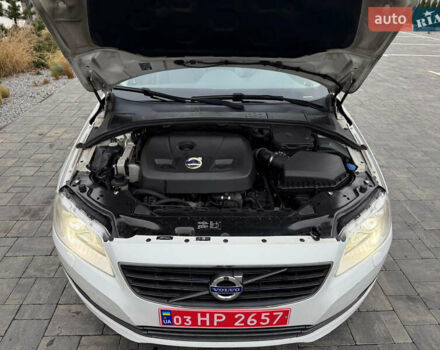 Білий Вольво V70, об'ємом двигуна 2 л та пробігом 178 тис. км за 10999 $, фото 30 на Automoto.ua