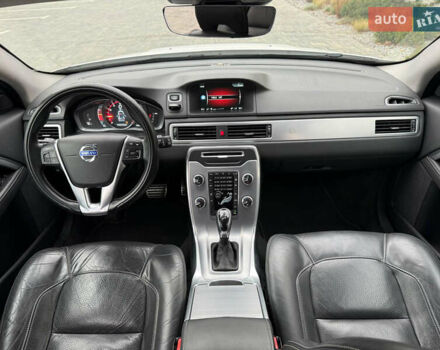 Белый Вольво В70, объемом двигателя 2 л и пробегом 178 тыс. км за 11500 $, фото 41 на Automoto.ua