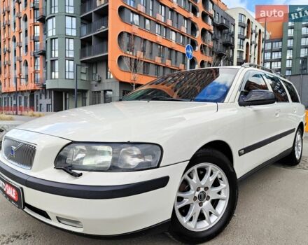 Білий Вольво V70, об'ємом двигуна 2 л та пробігом 417 тис. км за 3990 $, фото 1 на Automoto.ua