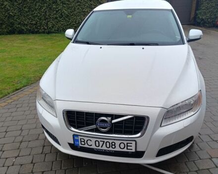 Білий Вольво V70, об'ємом двигуна 1.6 л та пробігом 245 тис. км за 7499 $, фото 1 на Automoto.ua